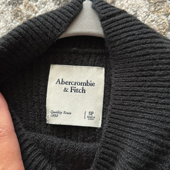 Abercrombie & Fitch Sweater Dress - Picture 4 of 8